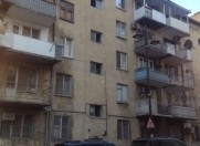 Satılır 3 otaqlı 85 m2 köhnə tikili İctimai telekanalı