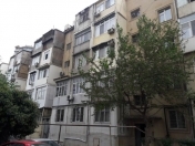 Satılır 2 otaqlı 70 m2 köhnə tikili Yasamal r.