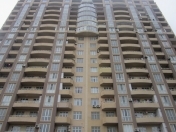 Satılır 3 otaqlı 150 m2 yeni tikili Ayna Sultanova heykəli