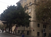 İcarəyə verilir 4 otaqlı 120 m2 köhnə tikili Maliyyə Nazirliyi