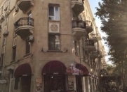 İcarəyə verilir 4 otaqlı 120 m2 köhnə tikili Sahil m.