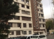 Satılır 3 otaqlı 85 m2 köhnə tikili Zərifə Əliyeva adına park