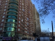 Satılır 3 otaqlı 161 m2 yeni tikili Tibb Universiteti