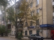 Satılır 5 otaqlı 300 m2 köhnə tikili Hüseyn Cavid parkı