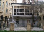 İcarəyə verilir 8 otaqlı 200 m2 ofis Nəsimi r.