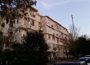 Satılır 2 otaqlı 45 m2 köhnə tikili İnşaatçılar m.
