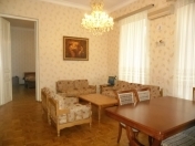 İcarəyə verilir 5 otaqlı 230 m2 köhnə tikili 28 Mall