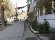 Satılır 2 otaqlı 45 m2 köhnə tikili Zərifə Əliyeva adına park