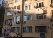 Satılır 2 otaqlı 46 m2 köhnə tikili Nizami m.