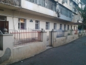 İcarəyə verilir 3 otaqlı 90 m2 köhnə tikili Elmlər Akademiyası m.