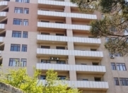 İcarəyə verilir 4 otaqlı 145 m2 yeni tikili Yasamal r.