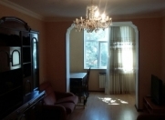 İcarəyə verilir 2 otaqlı 40 m2 köhnə tikili Elmlər Akademiyası m.