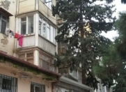 Satılır 3 otaqlı 100 m2 köhnə tikili İnşaatçılar m.