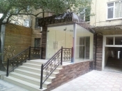 Satılır 2 otaqlı 70 m2 obyekt Elmlər Akademiyası m.