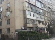 Satılır 2 otaqlı 65 m2 köhnə tikili Nizami m.
