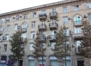 İcarəyə verilir 1 otaqlı 40 m2 köhnə tikili Daxili İşlər Nazirliyi