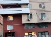 İcarəyə verilir 3 otaqlı 135 m2 yeni tikili Tibb Universiteti