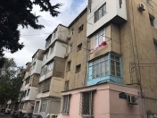 Satılır 3 otaqlı 76 m2 köhnə tikili Hüseyn Cavid parkı