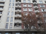 Satılır 4 otaqlı 216 m2 yeni tikili Sirk