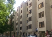 Satılır 3 otaqlı 65 m2 köhnə tikili İnşaatçılar m.