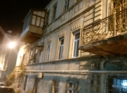 İcarəyə verilir 2 otaqlı 56 m2 köhnə tikili Axundov bağı