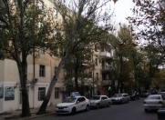 Satılır 2 otaqlı 55 m2 köhnə tikili Elmlər Akademiyası m.