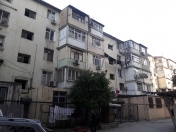 Satılır 3 otaqlı 65 m2 köhnə tikili Yasamal r.