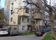 Satılır 2 otaqlı 50 m2 köhnə tikili İnşaatçılar m.