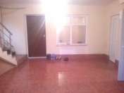 Satılır 5 otaqlı 141 m2 həyət evi Montin adına park