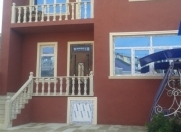 Satılır 4 otaqlı 200 m2 həyət evi Beşmərtəbə