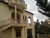 Satılır 7 otaqlı 200 m2 həyət evi Xırdalan