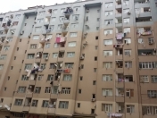 Satılır 1 otaqlı 27 m2 yeni tikili İnşaatçılar m.