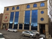 Satılır 10 otaqlı 18000 m2 obyekt İnşaatçılar m.