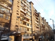 Satılır 3 otaqlı 80 m2 köhnə tikili Ayna Sultanova heykəli