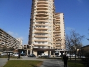 Satılır 1 otaqlı 74 m2 yeni tikili Ayna Sultanova heykəli