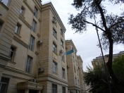 İcarəyə verilir 1 otaqlı 40 m2 köhnə tikili İçəri Şəhər m.