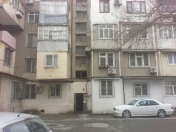 Satılır 4 otaqlı 110 m2 köhnə tikili Bakı Dövlət Universiteti