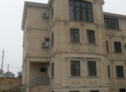 Satılır 12 otaqlı 600 m2 həyət evi Səbail r.