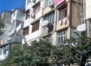 İcarəyə verilir 2 otaqlı 56 m2 köhnə tikili İqtisadiyyat Universiteti