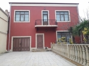 Satılır 5 otaqlı 330 m2 bağ evi Həzi Aslanov