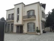 Satılır 7 otaqlı 540 m2 bağ evi Mərdəkan