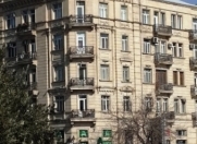 İcarəyə verilir 3 otaqlı 70 m2 köhnə tikili İzmir parkı