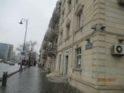 İcarəyə verilir 4 otaqlı 75 m2 obyekt Şah İsmayıl Xətai m.