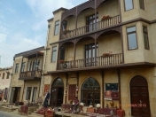 İcarəyə verilir 5 otaqlı 200 m2 köhnə tikili İçəri Şəhər m.