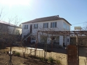 Satılır 5 otaqlı 150 m2 bağ evi Novxanı