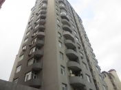 Satılır 5 otaqlı 270 m2 yeni tikili 28 May m.