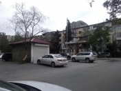 Satılır 3 otaqlı 152 m2 köhnə tikili 8 mkr