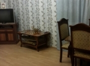 Satılır 2 otaqlı 65 m2 köhnə tikili Ayna Sultanova heykəli