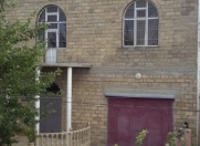 Satılır 11 otaqlı 360 m2 həyət evi Saray