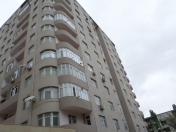 Satılır 2 otaqlı 70 m2 yeni tikili Sərhədçi İdman kompleksi